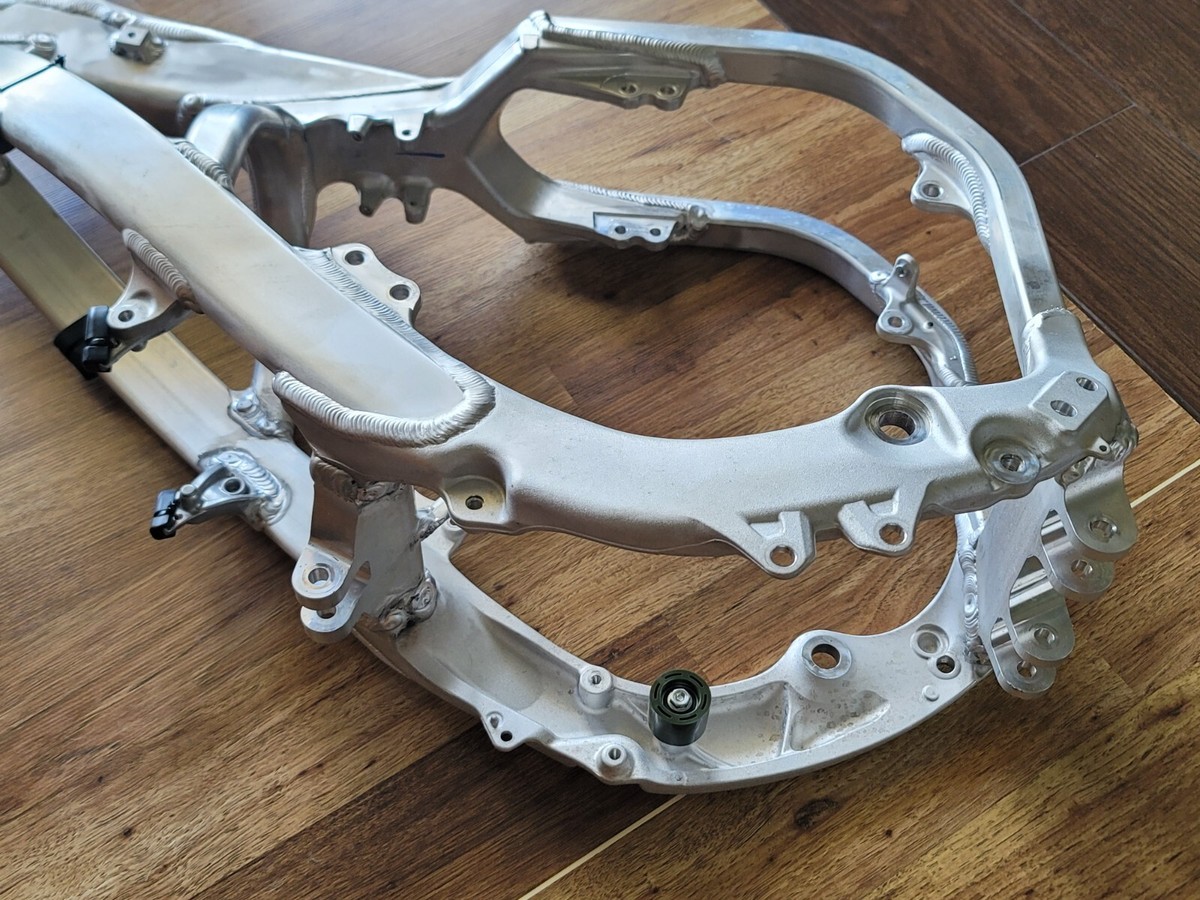 2023 Honda CRF450R OEM Frame 50010-MKE-AS0 Chassis CRF450 CRF 450