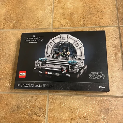LEGO Star Wars Emperor’s Throne Room Diorama 75352 New building Set
