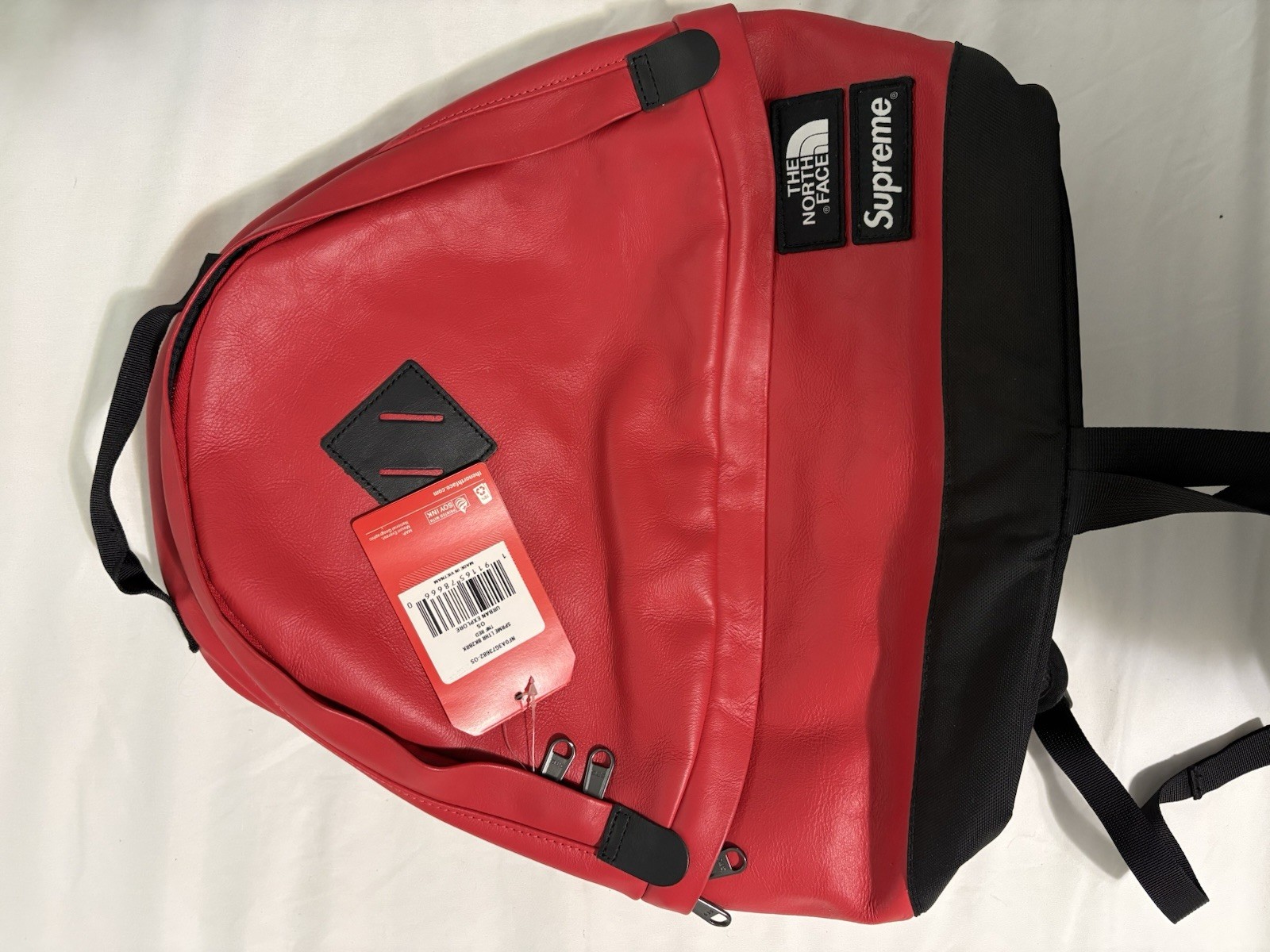 Supreme The North Face Leather Day Pack Backpack Red FW17 NWT NF0A3G73 OS