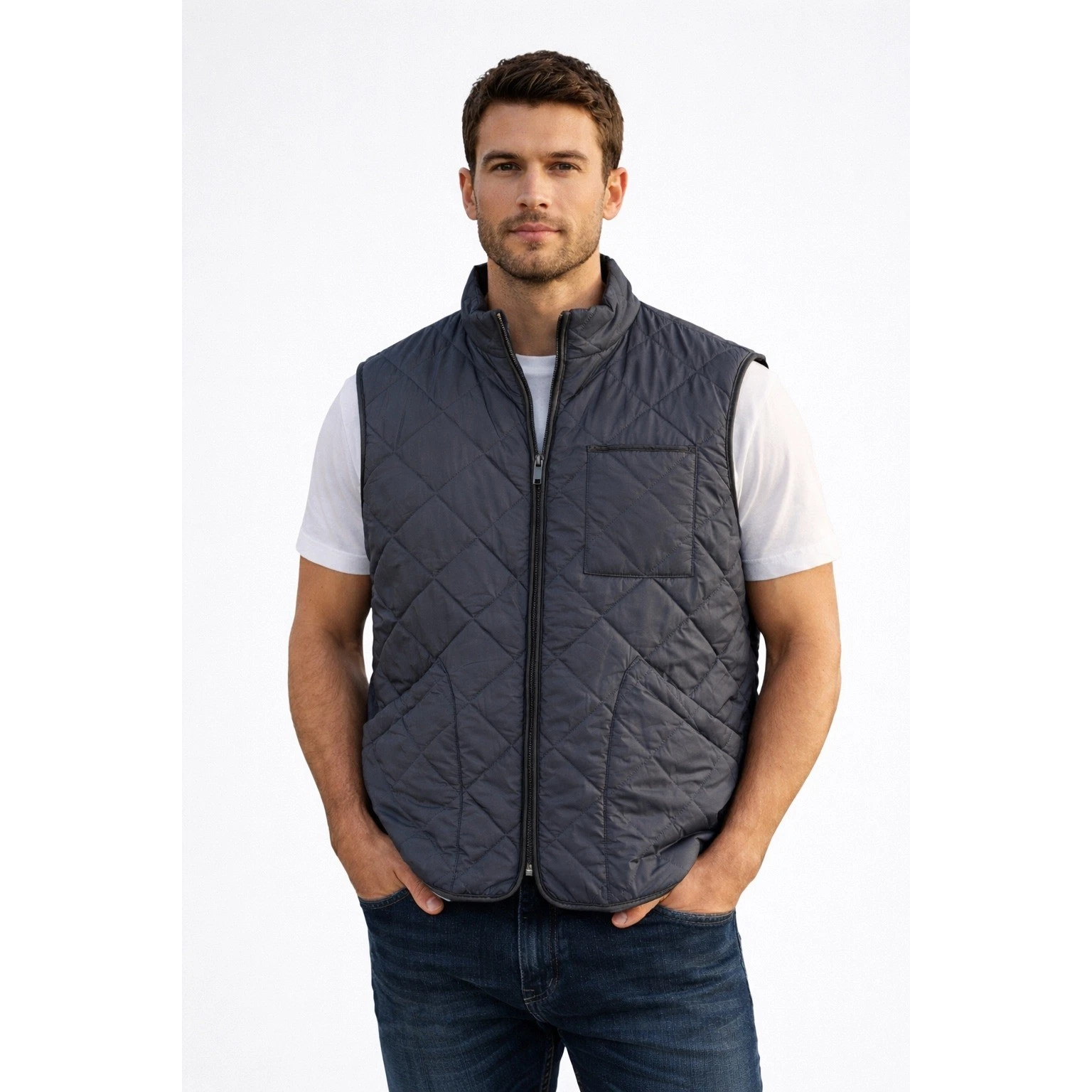 NWT JOS A BANK Size Large Traveller Quilted Vest Mens Dark Gray PocketsGrey