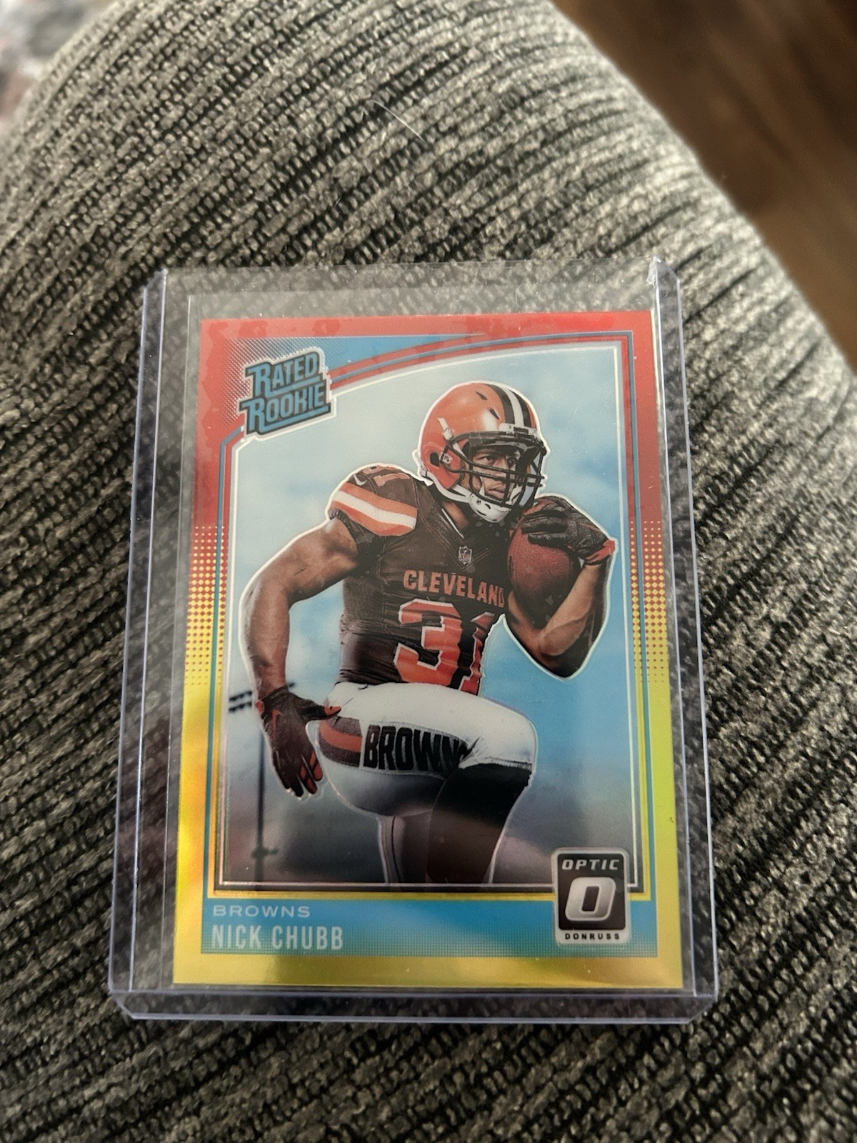 2018 Panini-Donruss Optic Football Nick Chubb #158 Rainbow Prism