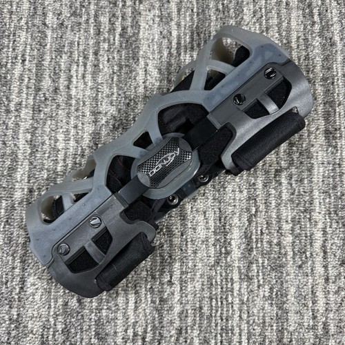 DonJoy OA Reaction WEB Knee Brace Medial Left Lateral Right Size M 11-7427-3