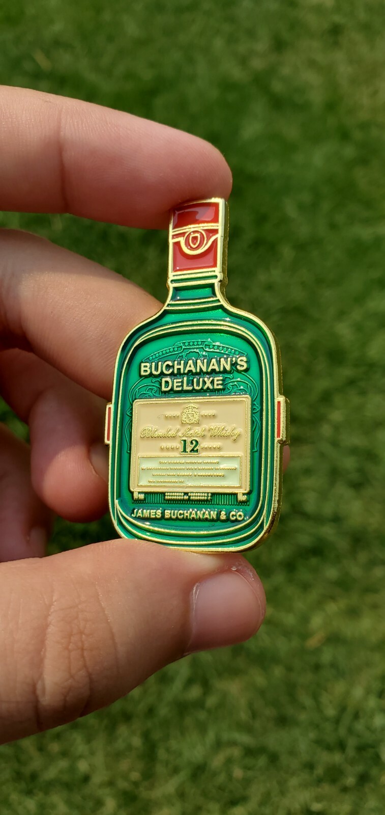 Buchanan's Deluxe 12 scotch whisky alcohol Enamel Pin
