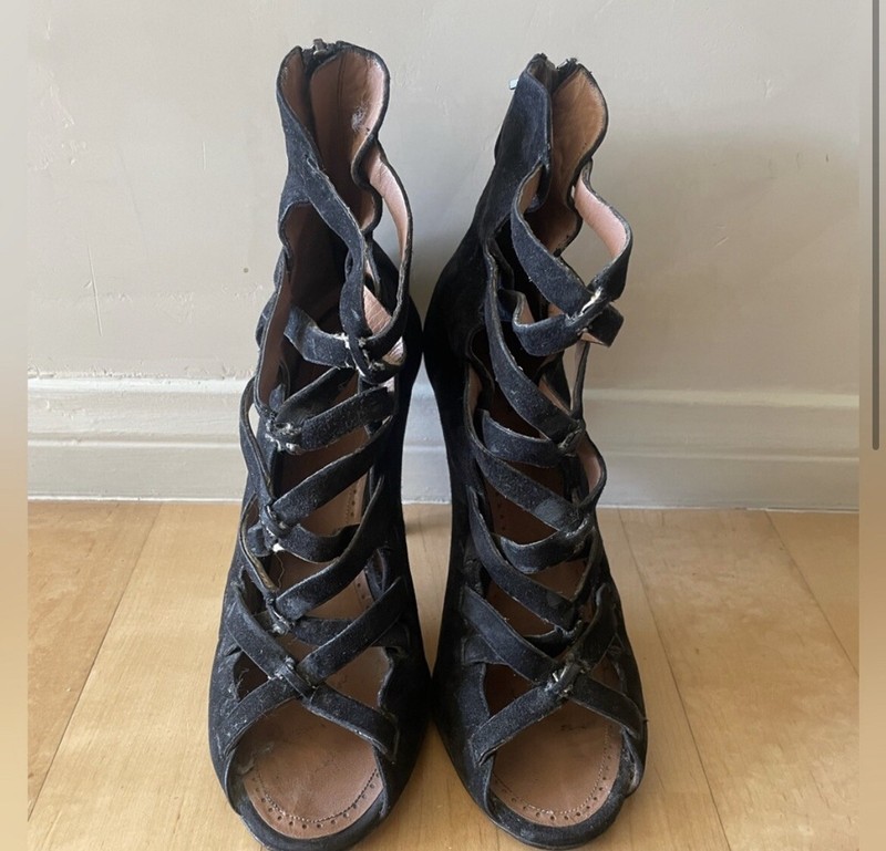 Alaia Black Suede Cross Cross Heels SIZE 39