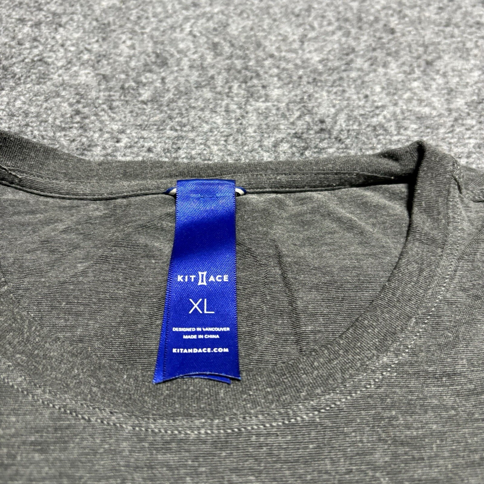 Kit & Ace Shirt Men's Extra Large Gray Acrylic Rayon Blend Crew Neck Lightweight