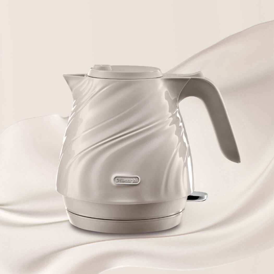 Delonghi Hervidor Eléctrico Seta Beige 0.8liter Inalámbrico KBS2000