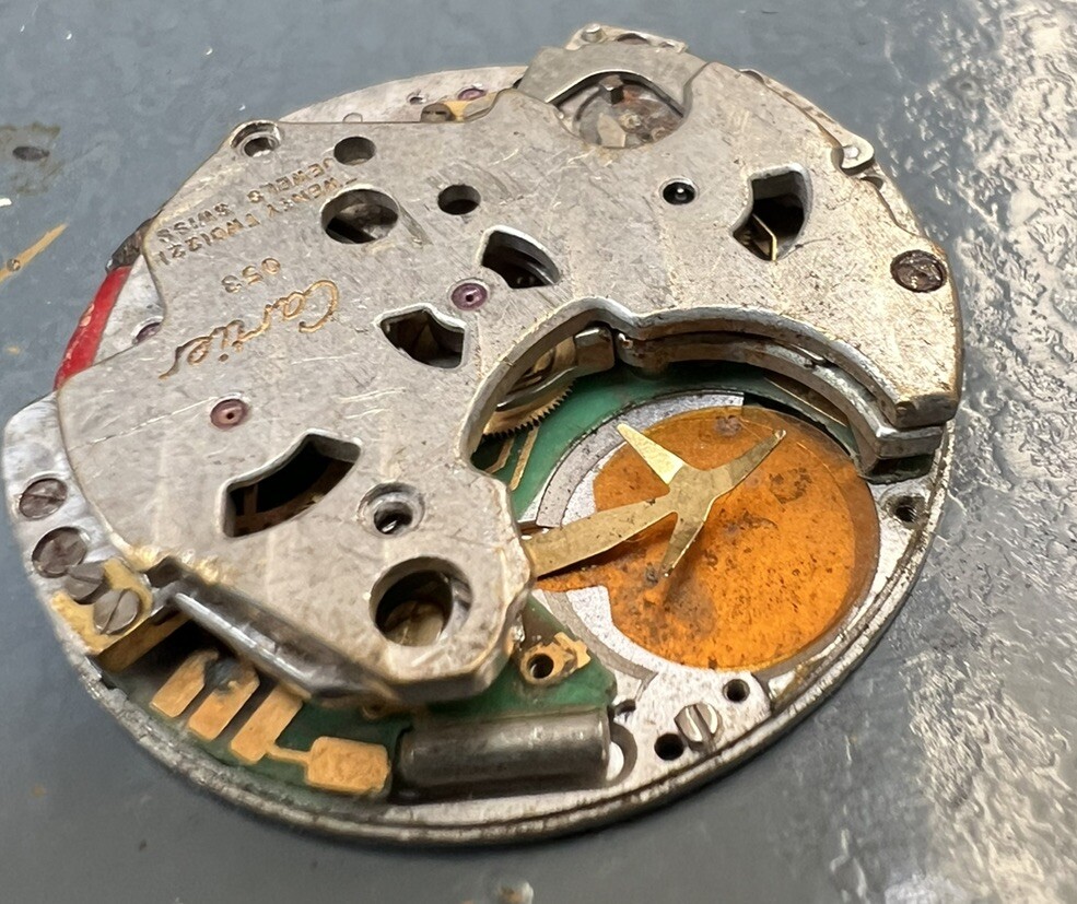 Original cartier quartz movement cal 053 Non working, parts repair Original cartier quartz movement cal 053 Non working, parts repair