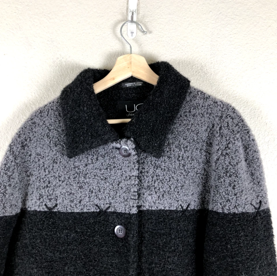 Chaqueta de diseño Utex para mujer grande gris lana Boucle bloques de colores botón forrado frontal Foto 3 de 4