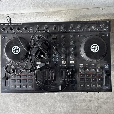 Native Instruments Traktor Kontrol S4 MK1 DJ Controller Midi Turntable