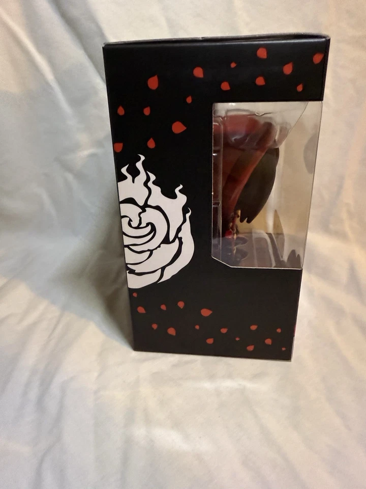 Figura Vinilo Jazwares Sellada RWBY Con Capucha Rosa Rubí Juguetes R Exclusivo de EE. UU. Foto 2 de 4