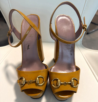 Gucci Women s Yellow Patent Leather Platform Ankle Strap Buckle Open Toe US 7.5