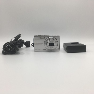 動作確認済み olympus fe-240 充電器 XDカード 箱付き 美品 Olympus FE-240 7.1MP Digital Camera in Black color, Xd Card