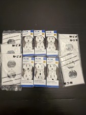 6x Eaton TR270W Standard Duplex Receptacle White, 15 Amp With 6 Plates