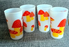 4  Rare Vtg MCM Hazel Atlas Continental Can Co. Mushroom Milk Glass Tumbler Set