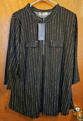 BEPEI Women's Black Tunic Top with White Abstract Vertical Lines  NWT Size XXL