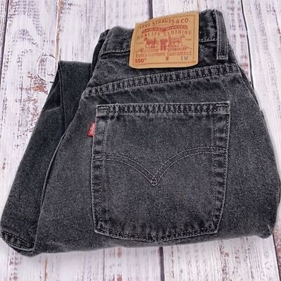 Levi's vintage black MOM jeans relaxed fit tapered leg size 14