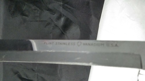 Flint Arrowhead Stainless Vanadium 9" Inch Forked Carving /Serving Knife - Picture 2 of 10