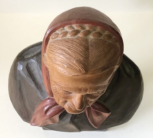 Vintage SWISS Hans Huggler Wyss LARGE Hand Carved Wood BUST OLD MAN & WOMAN Pair - Picture 10 of 12