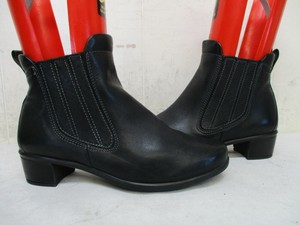 ecco black boots womens