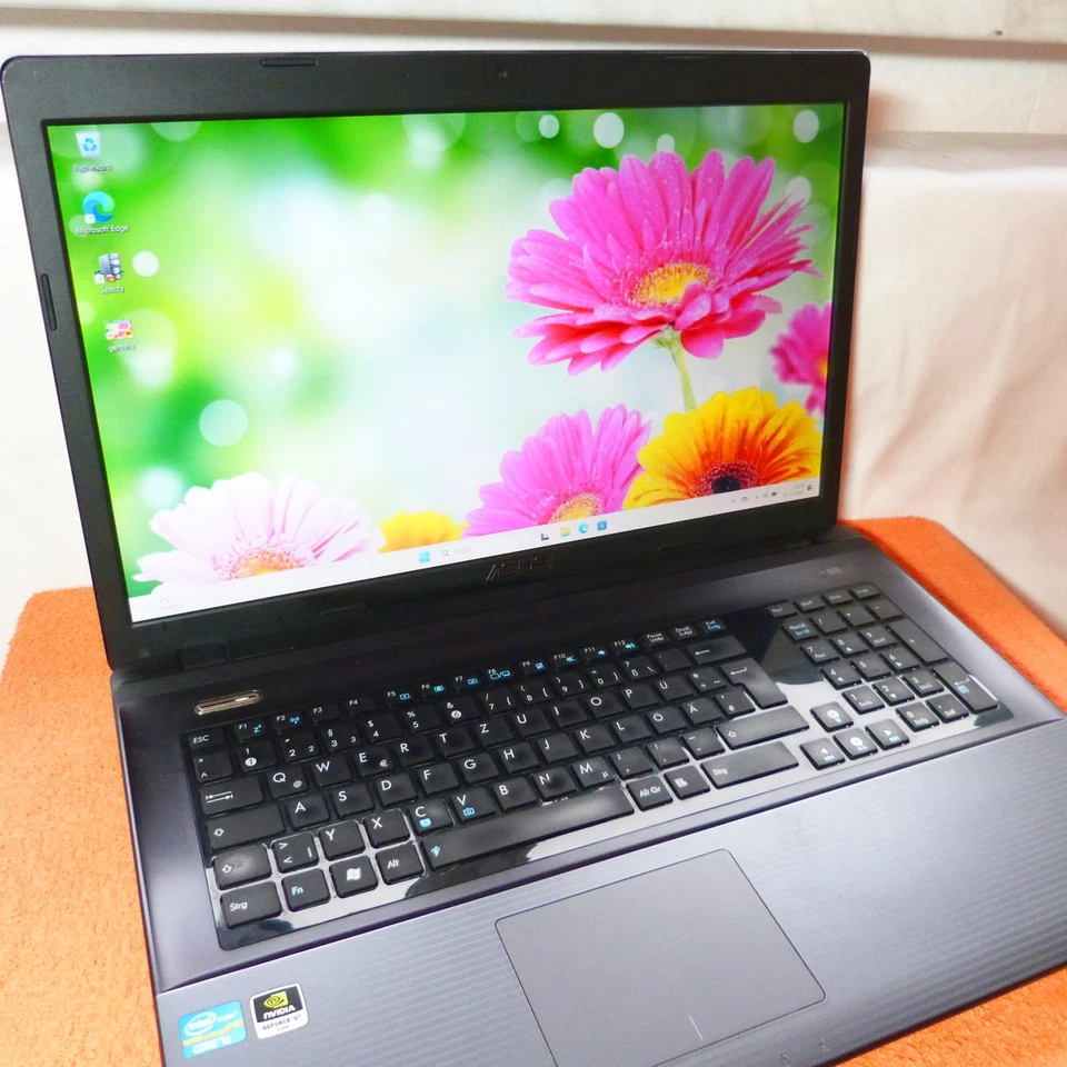 Asus K95 18 Zoll Kino Monster FULLHD l 3TB SSD HDD Windows 11 Pro l 16GB RAM NEU - Bild 3 von 4