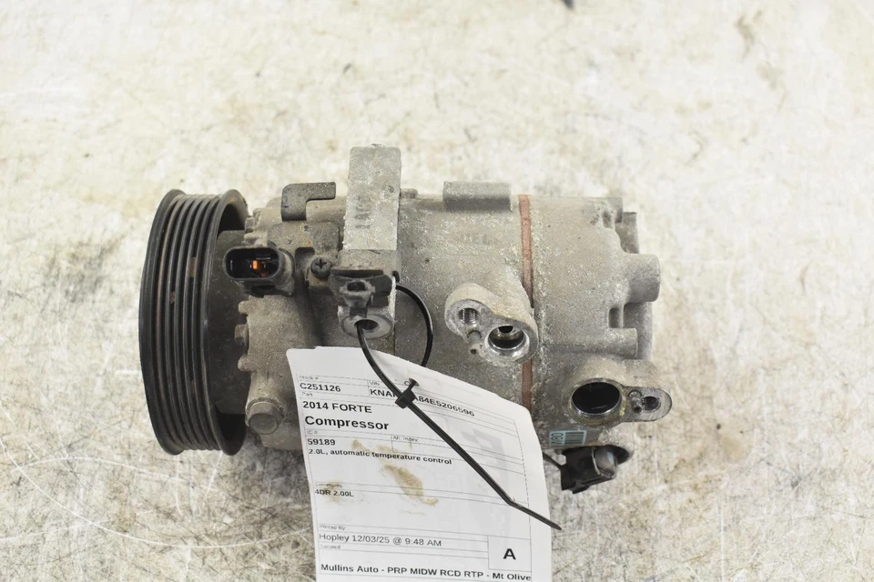 Compresor de aire acondicionado usado se adapta a: Kia Forte Hatchback GT 2014 control automático de temperatura Foto 3 de 4