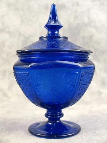 VINTAGE COBALT BLUE ANCHOR HOCKING PRINCESS PATTERN LIDDED PEDESTAL CANDY DISH