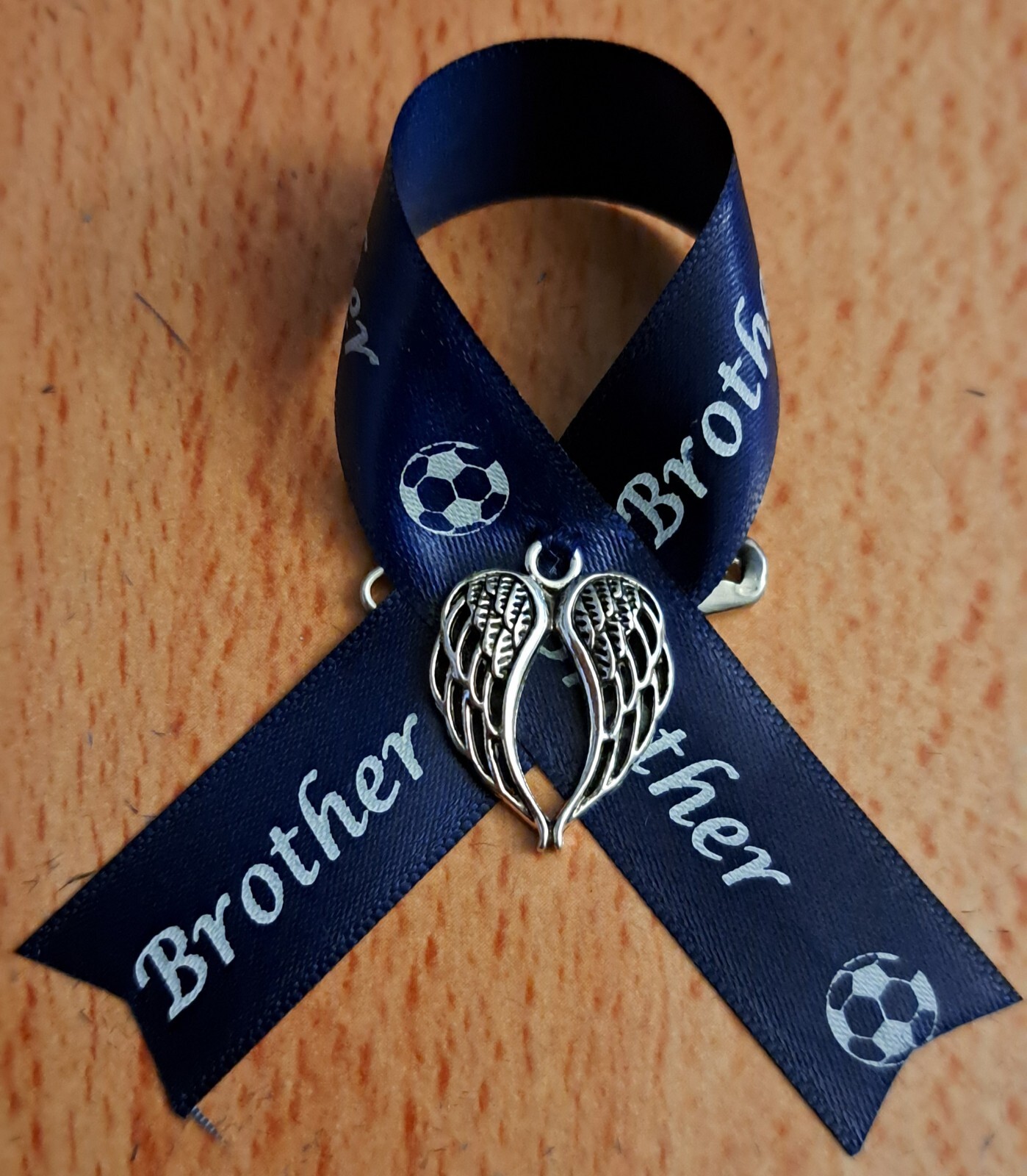 Spudys Ribbun 'Brother' Tottenham (Spurs) Colours Football Icon Memorial Ribbon ...