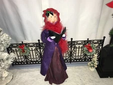 2004 Byers Red Hat Society Lady Caroler with Music Book