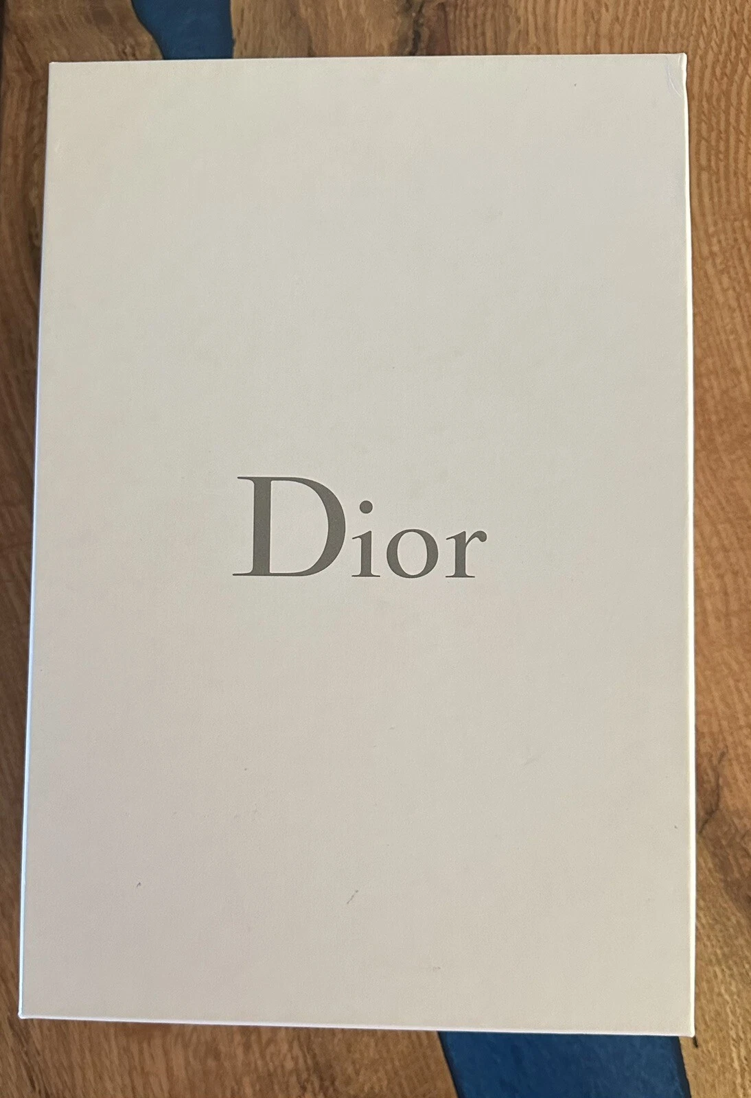 BOITE À CHAUSSURES VIDE BLANCHE DIOR 12” X 8” X 4,5” AVEC MOUCHOIR pour artisanat