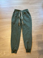 FIGS Women  s S Zamora Jogger Scrub Pants 100208 Green PO 5315 Green Gold