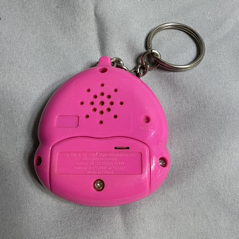 Tiger Barbie Giga Pet драгоценный щенок 1997 новые батарейки б/у в отличном состоянии - виртуальный - брелок - Изображение 2 из 2