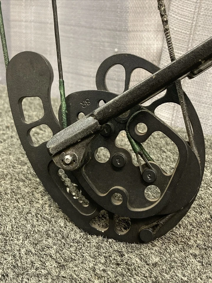 PSE COMPOUND HUNTING BOW RH LMR-2 CAM DRAW W 70 LENGTH 34" - Image 3 of 4