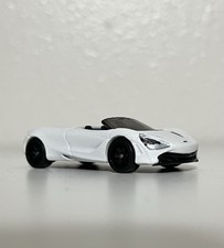 Hot Wheels Custom White McLaren 720s Spyder