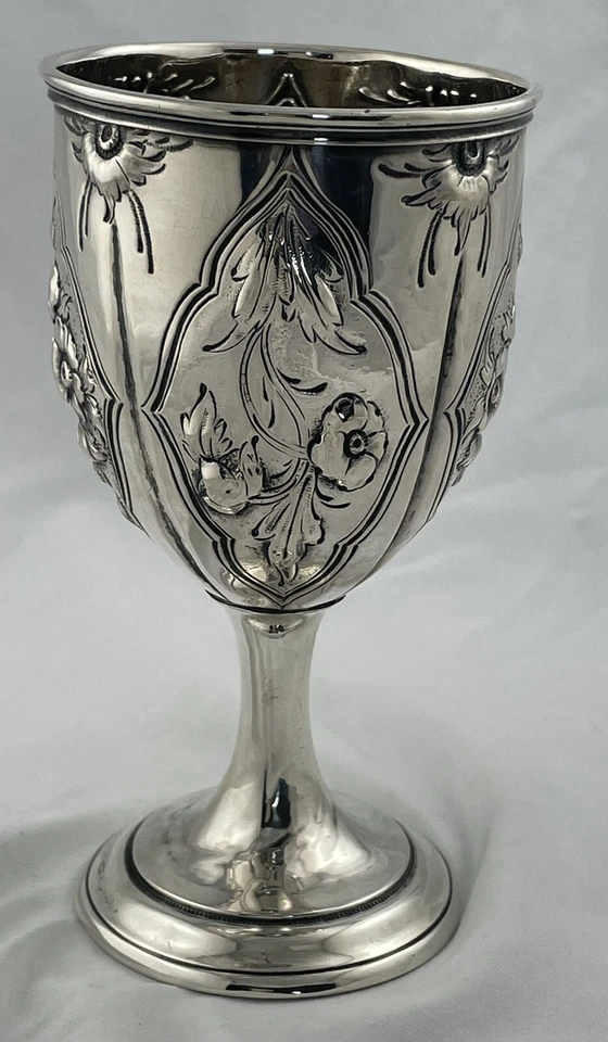 Монета серебряный красивый цветочный украшенный кубок - 5 3/4" - Изображение 3 из 4