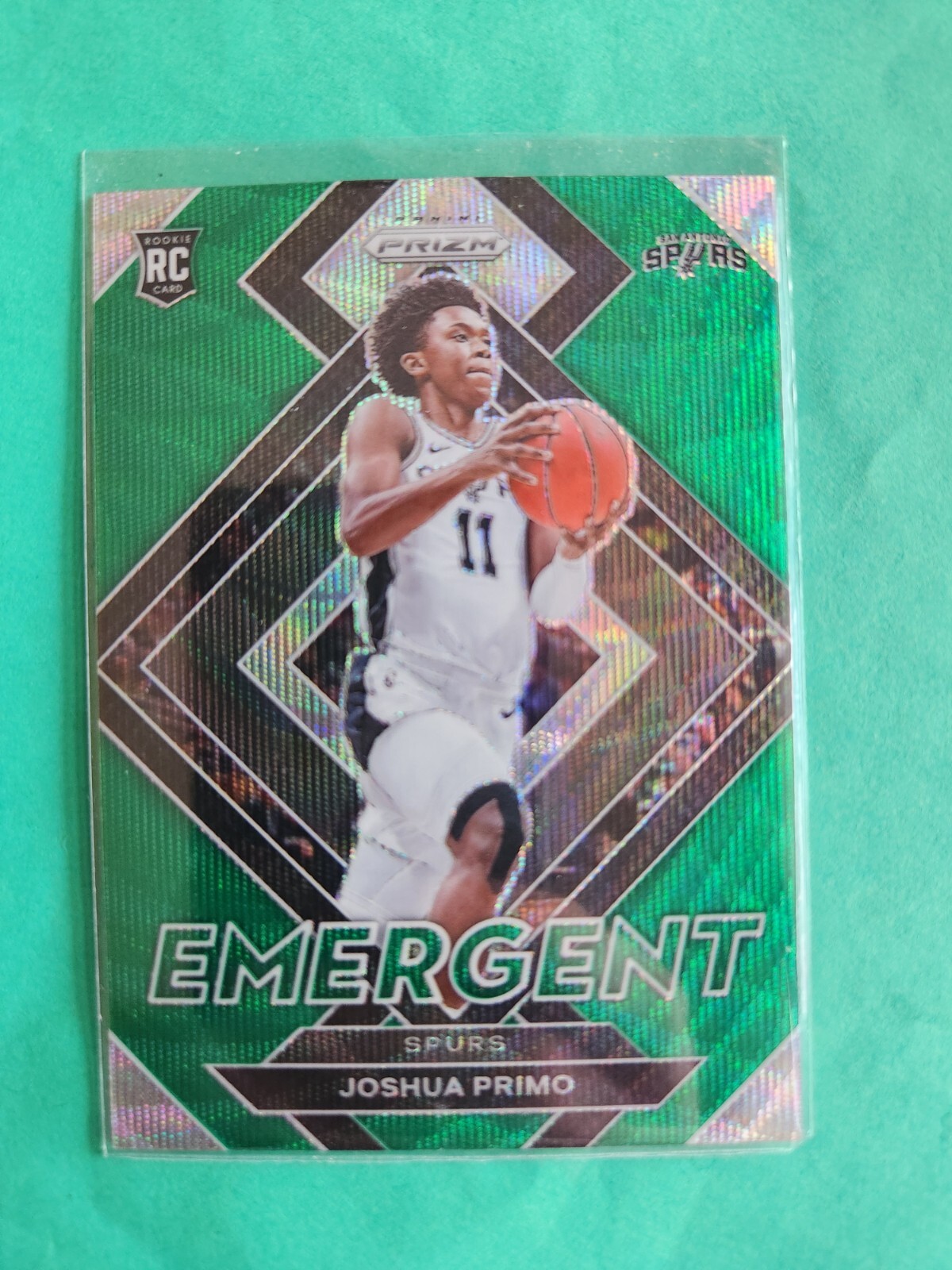 2021-22 Panini Prizm - Emergent #17 Joshua Primo (RC) Green Wave Prizm