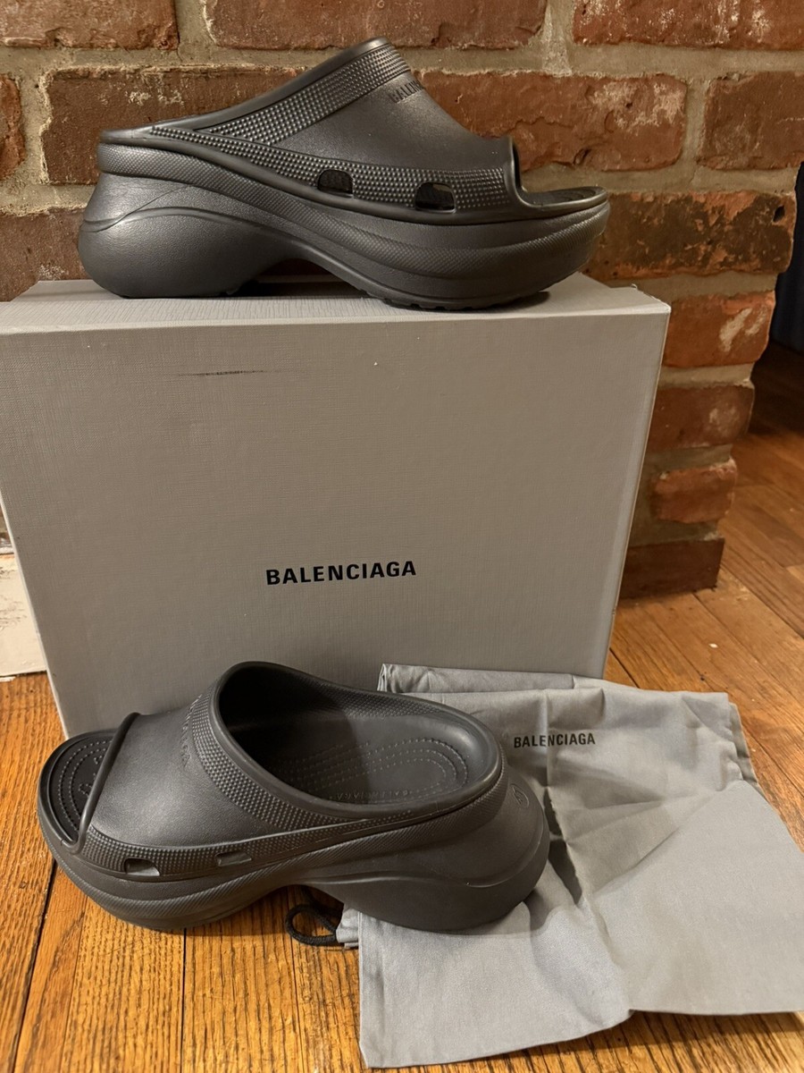 BALENCIAGA/バレンシアガ xクロックスプラットフォームスライド BALENCIAGA X CROCS POOL SLIDE SANDALS Side 8M/9.5W. | eBay