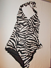 NWT Old Navy Womens Size XL Black  White Halter One Piece Swimsuit