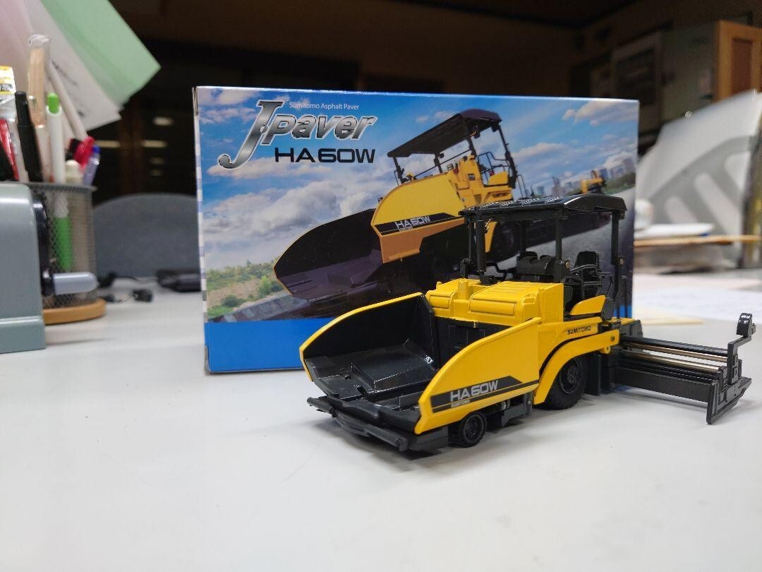ミニカー SUMITOMO HA60W Miniature Car 1/50 Scale Sumitomo HA60W Asphalt Finisher | eBay