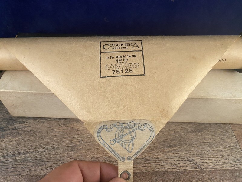 Columbia Player Piano Roll In The Shade Of The Old Apple Tree Albert VanAlstyne 