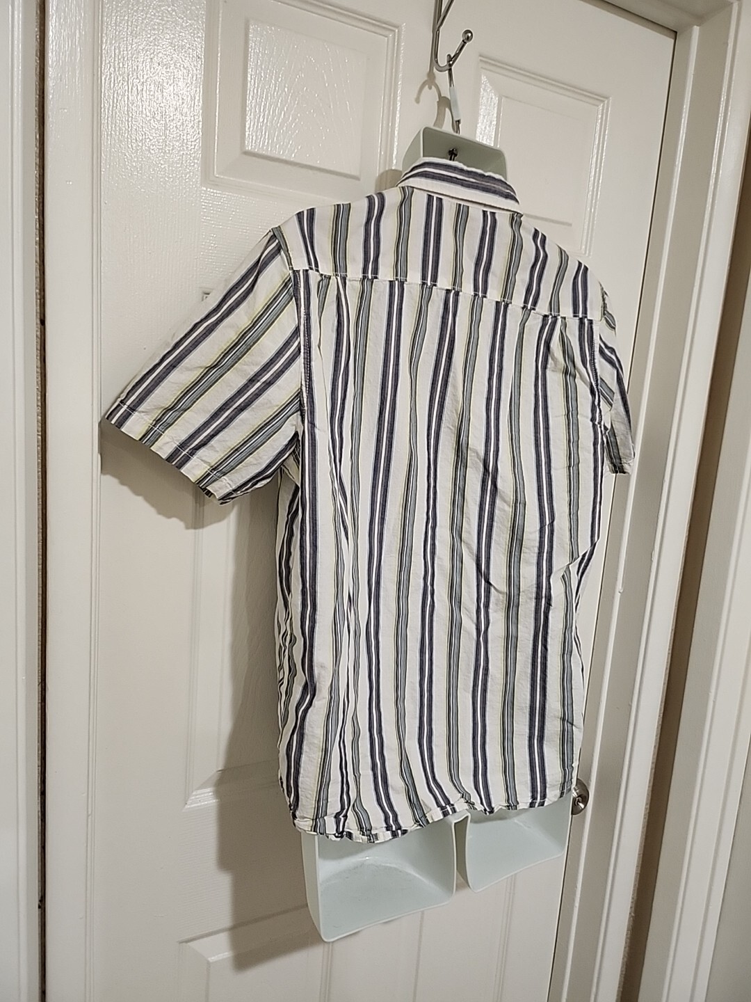 Vans Off The Wall Men's Size Medium Striped Button Up Short Sleeve