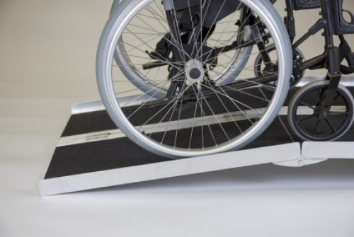 Wheelchair Ramp - Multi-Fold Lightweight Aluminium Frame With Handle - 10FT - Picture 2 of 4