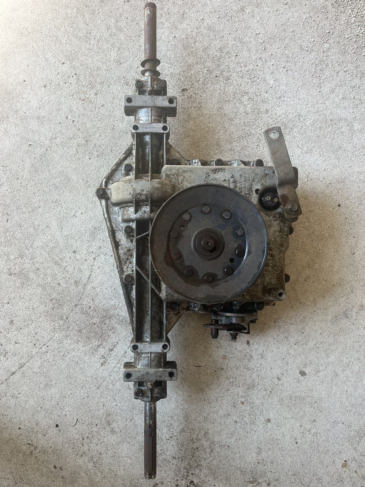 John Deere STX38 Lawn Mower Transmission Transaxle Peerless Tecumseh