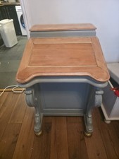 Davenport desk, a compact 19th-century traditional English writing bureau