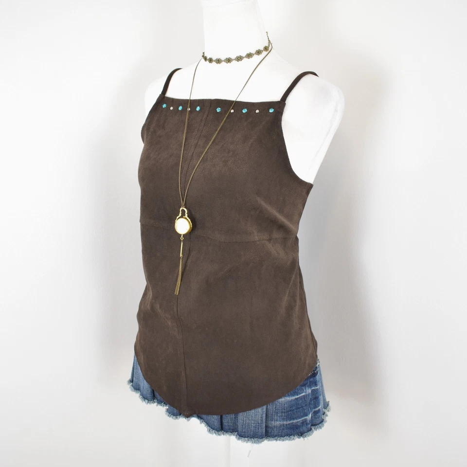 Top cami vintage años 00 Y2K envolvente marrón imitación gamuza con joyas y tachuelas talla junior 5/6 Foto 2 de 4