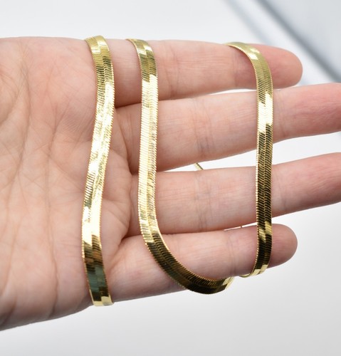 24" Yellow Gold Plated 5mm Wide Herringbone Chain Necklace - Picture 2 of 3