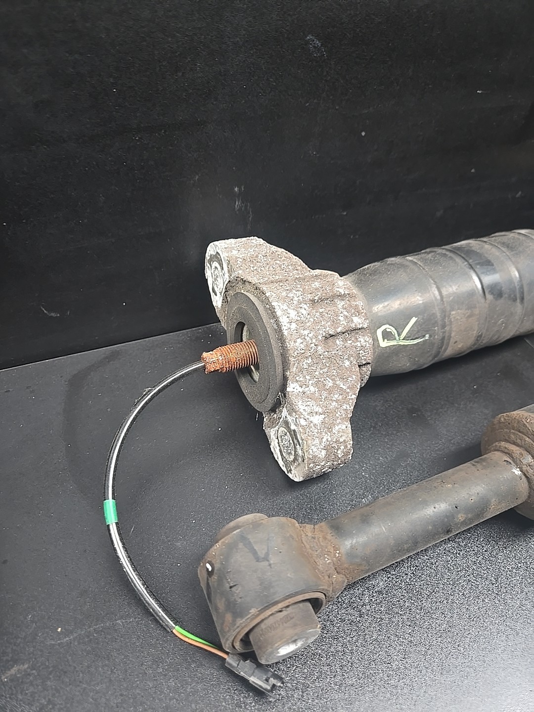 Maserati Quattroporte REAR+RIGHT Strut assembly