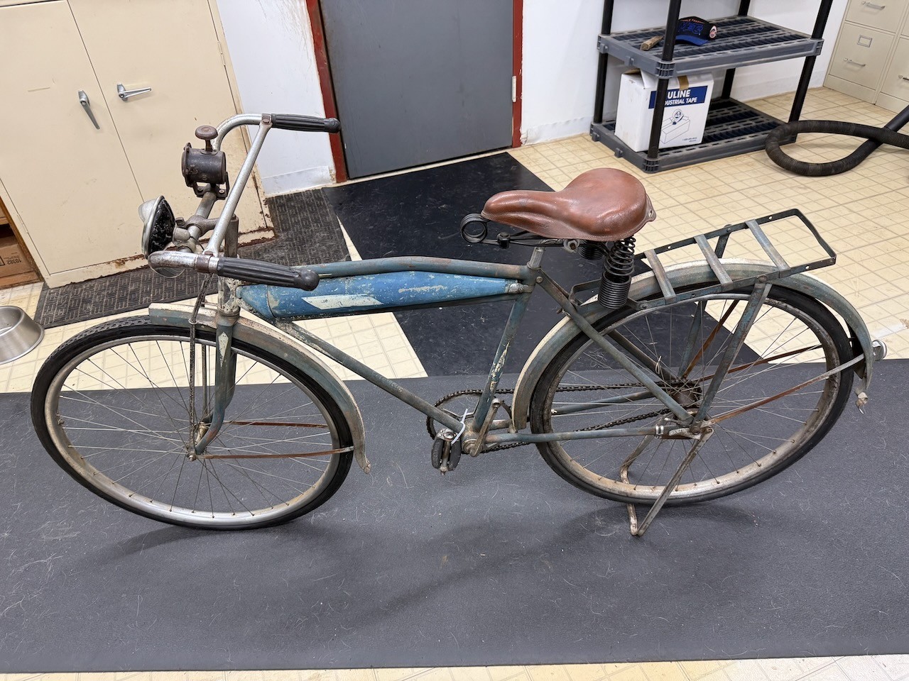 (Used) Columbia 1932 Mens 28" Bicycle Cigar Tank Pope Original Catalog (3500.00 USD)