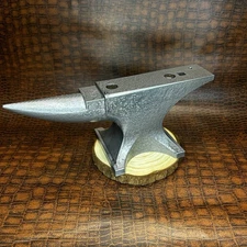 Knife Display- 3D Printed Anvil - Gray Hammered Finish- With Magnets