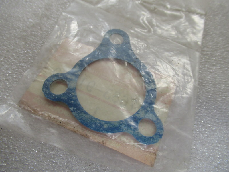 Z11 Genuine Suzuki Marine 17685-91D00 Gasket OEM New Factory Boat