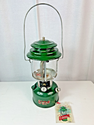 Vintage 1981 Coleman Model 220K Double Mantel  14  Green